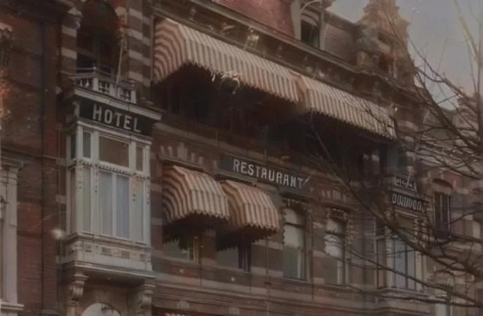 Teun en Gerhard als kelner